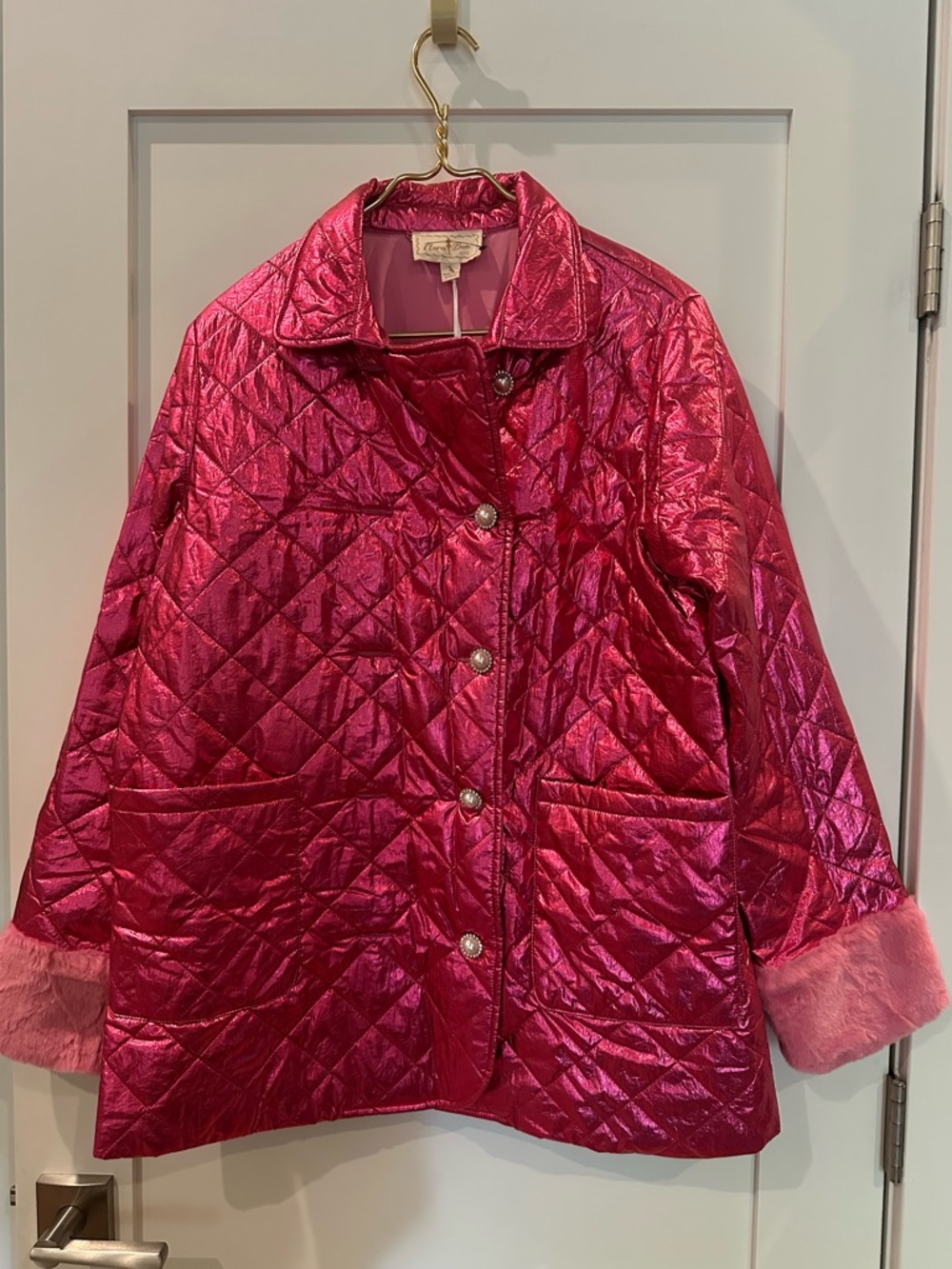Flora Bea NYC - XL Pink Quilted Metallic Coat with Faux Fur Cuffs NWT - Picture 4 of 10